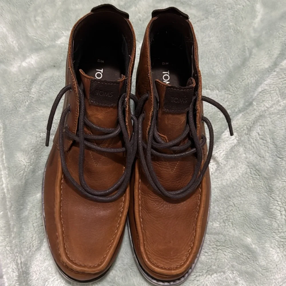Toms Brown Chukka Boots with Leather Finish like new size 12 - Picture 3 of 5